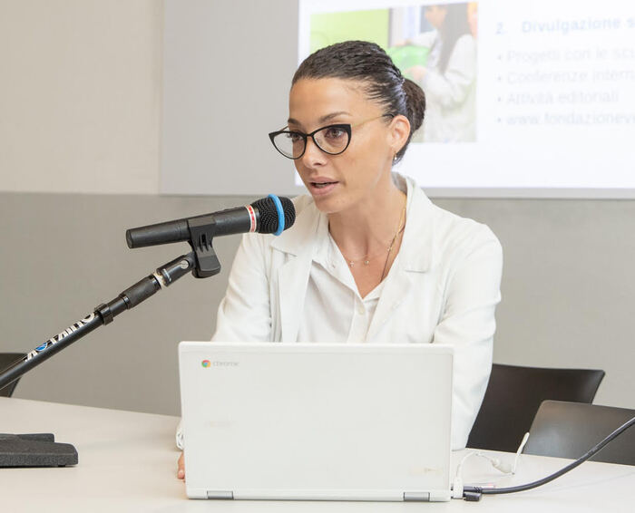 Dr Αδριάνα Κουλούρα